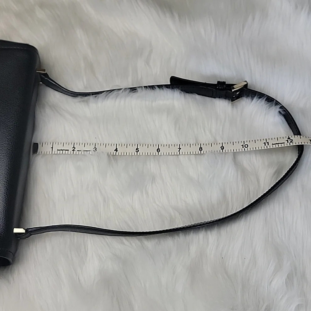 KATE SPADE Black Pebble Grain Single‎ Strap Designer Lock Closure Shoulder Bag